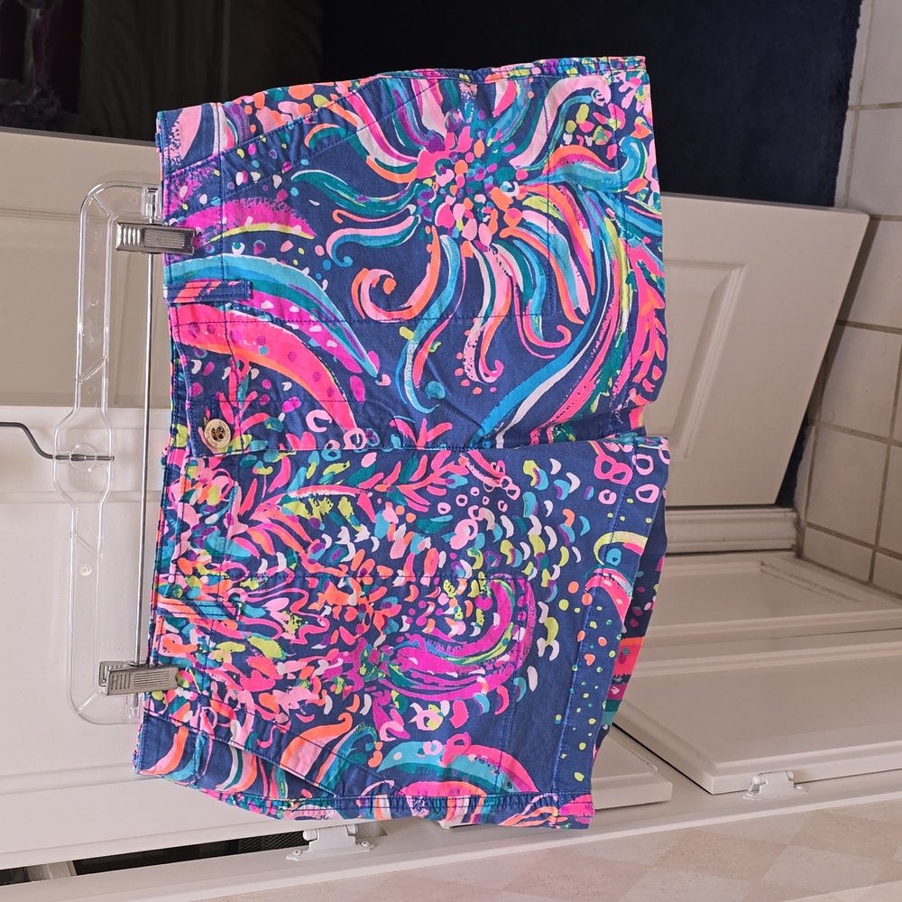 Lilly Pulitzer Wills Short - Beach Loot Preppy Tropical